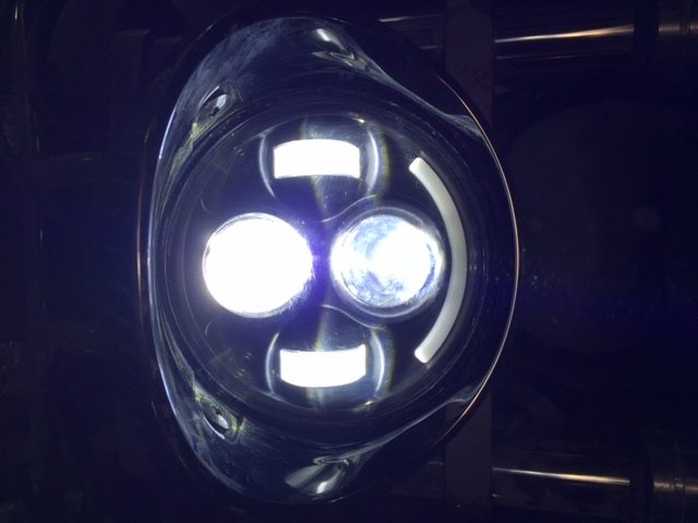 Honda VTX 1300 / 1800 C / R / S - 5 3/4" DAYMAKER Chrome HID LED Light Bulb Headlight Motorcycle 5.75" Mount