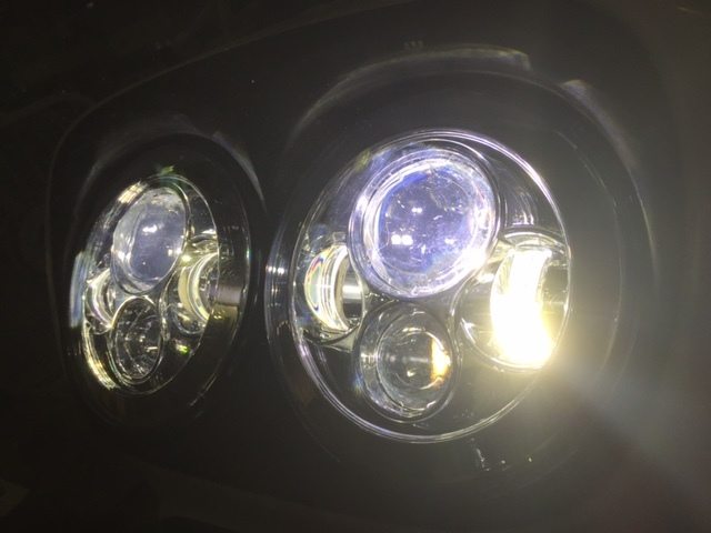 DUAL 7" DAYMAKER HID LED Replacement ROAD GLIDE Chrome Light Bulb Headlight Motorcycle Harley Bezel