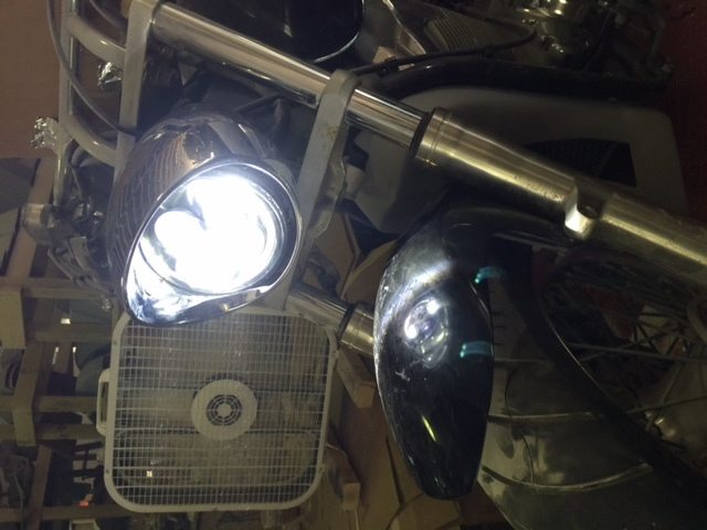 Honda VTX 1300 / 1800 C / R / S - 5 3/4" DAYMAKER Chrome HID LED Light Bulb Headlight Motorcycle 5.75" Mount