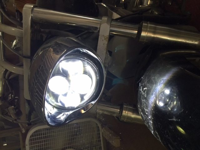 Honda VTX 1300 / 1800 C / R / S - 5 3/4" DAYMAKER Chrome HID LED Light Bulb Headlight Motorcycle 5.75" Mount
