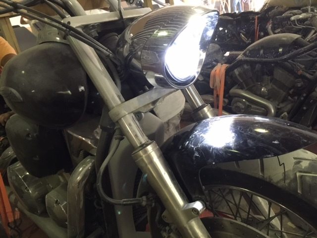 Honda VTX 1300 / 1800 C / R / S - 5 3/4" DAYMAKER Chrome HID LED Light Bulb Headlight Motorcycle 5.75" Mount