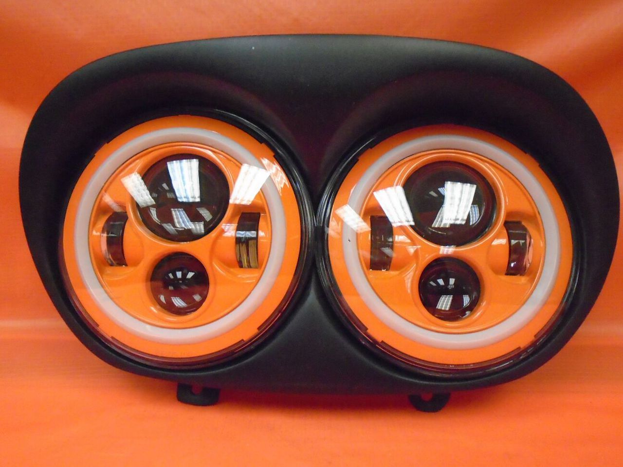 DUAL 7" ORANGE DAYMAKER 2014 - 2018   ORANGE HALO LED ROAD GLIDE Black Light Bulb Headlight Harley   Bezel