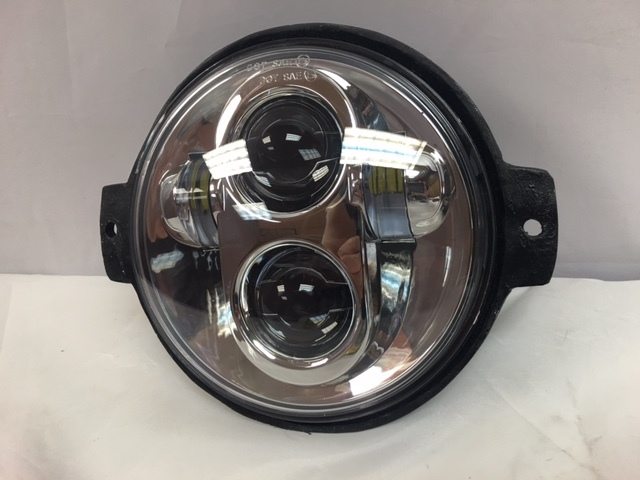 Honda VTX 1300 / 1800 C / R / S - 5 3/4" DAYMAKER Chrome HID LED Light Bulb Headlight Motorcycle 5.75" Mount