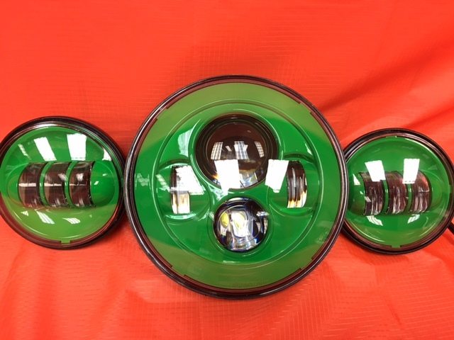 7" DAYMAKER GREEN Headlight   Green Dual 4.5" - 4 1/2" Auxiliary AUX Spot Passing LED Fog Lights Bulb Harley SET