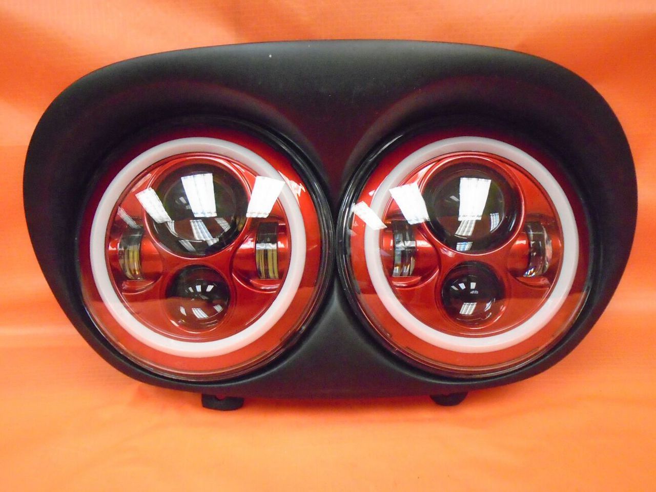 DUAL 7" RED DAYMAKER 2014 - 2018   RED HALO LED ROAD GLIDE Black Light Bulb Headlight Harley   Bezel