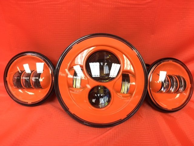 7" DAYMAKER ORANGE Headlight   Orange Dual 4.5" - 4 1/2" Auxiliary AUX Spot Passing LED Fog Lights Bulb Harley SET