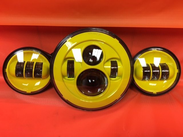 7" DAYMAKER YELLOW Headlight   Dual Yellow 4.5" - 4 1/2" Auxiliary AUX Spot Passing LED Fog Lights Bulb Harley SET