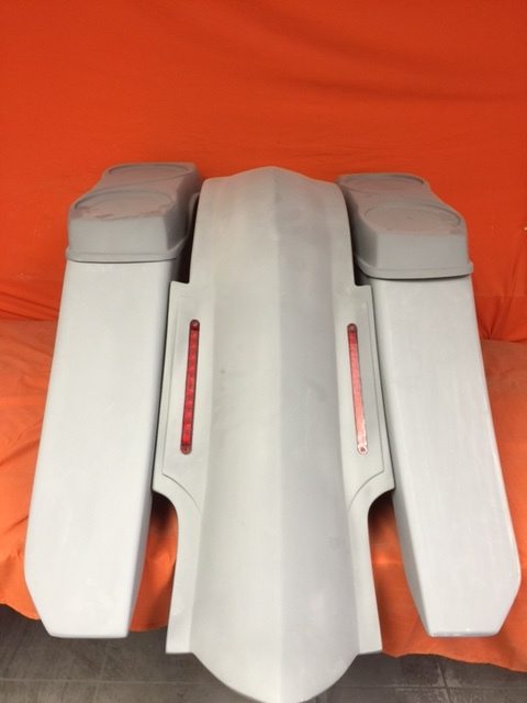 Harley Davidson 6" Trendsetter Extended Saddlebag LED Fender Kit - No Cut Outs   Dual 6 X 9 Speaker Lids / 2014