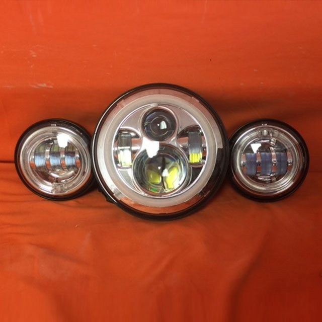 7" DAYMAKER Blue HALO Headlight   Dual 4.5" - 4 1/2" HALO Auxiliary AUX Chrome Spot Passing LED Fog Lights Bulb Harley SET