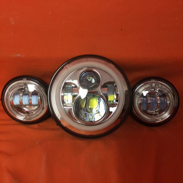 7" DAYMAKER Blue HALO Headlight   Dual 4.5" - 4 1/2" BLUE HALO Auxiliary AUX Chrome Spot Passing LED Fog Lights Bulb Harley SET