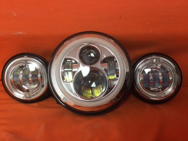 7" DAYMAKER Blue HALO Headlight   Dual 4.5" - 4 1/2" BLUE HALO Auxiliary AUX Chrome Spot Passing LED Fog Lights Bulb Harley SET