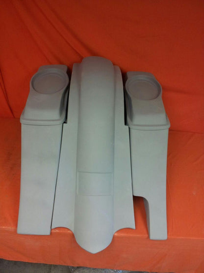 Harley Davidson 6" Heritage Softail Out & Down Extended Saddlebags 6 x 9 Speaker Lids   Fender Right Side Cut Out