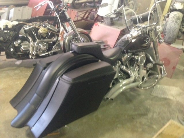 Harley Davidson 6" Heritage Softail Out & Down Extended Saddlebags, No Lids   Fender No Cutouts