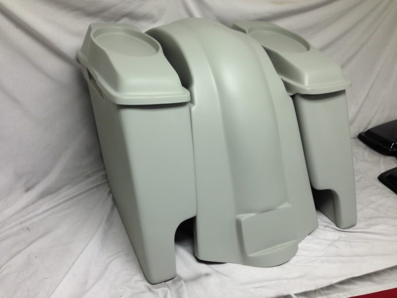 Harley Davidson Heritage Softail 4" Extended Saddlebags Dual 6.5" Speaker Lids   Fender Dual Cutouts